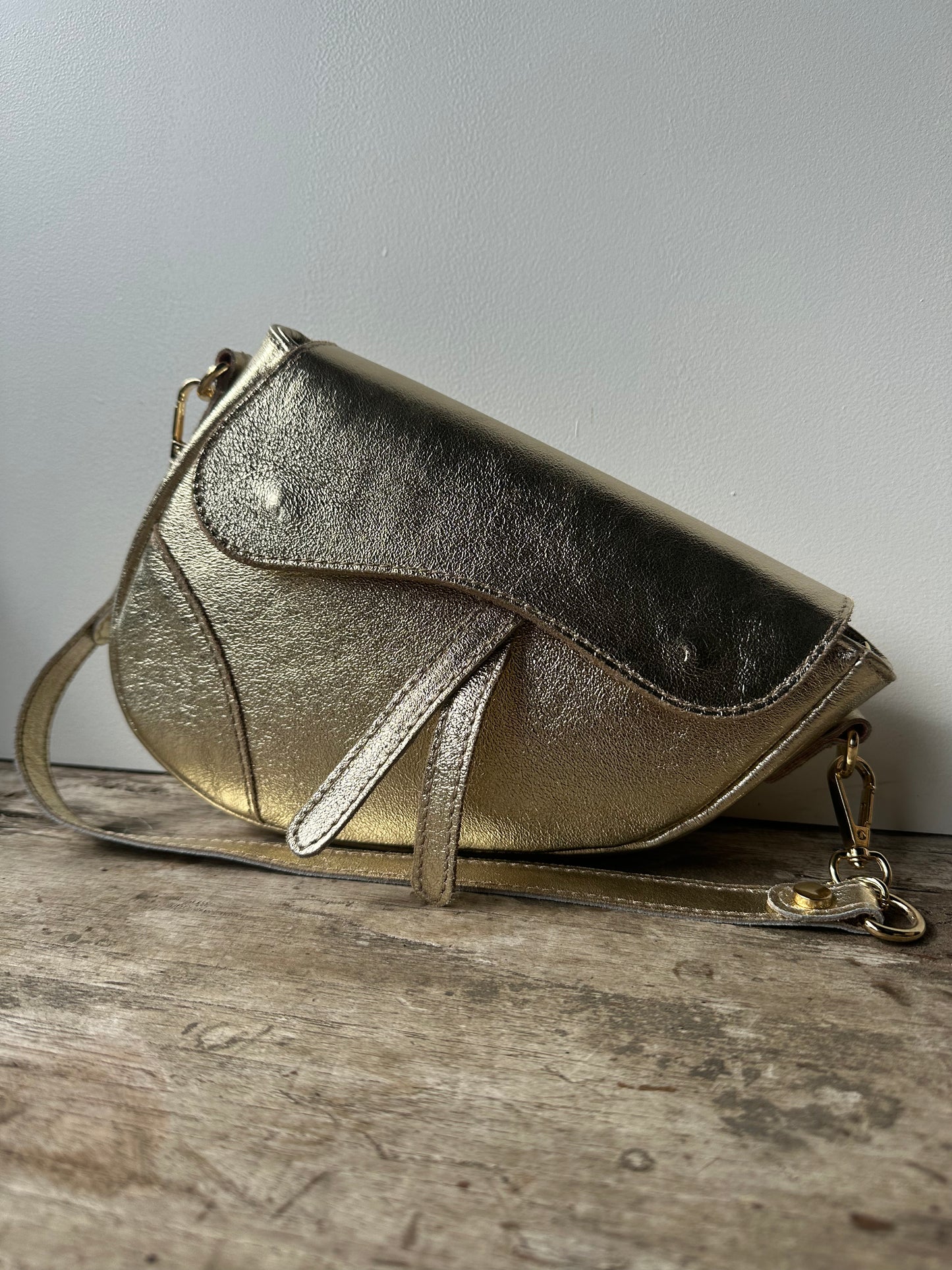 Bo Bag Metallic Gold