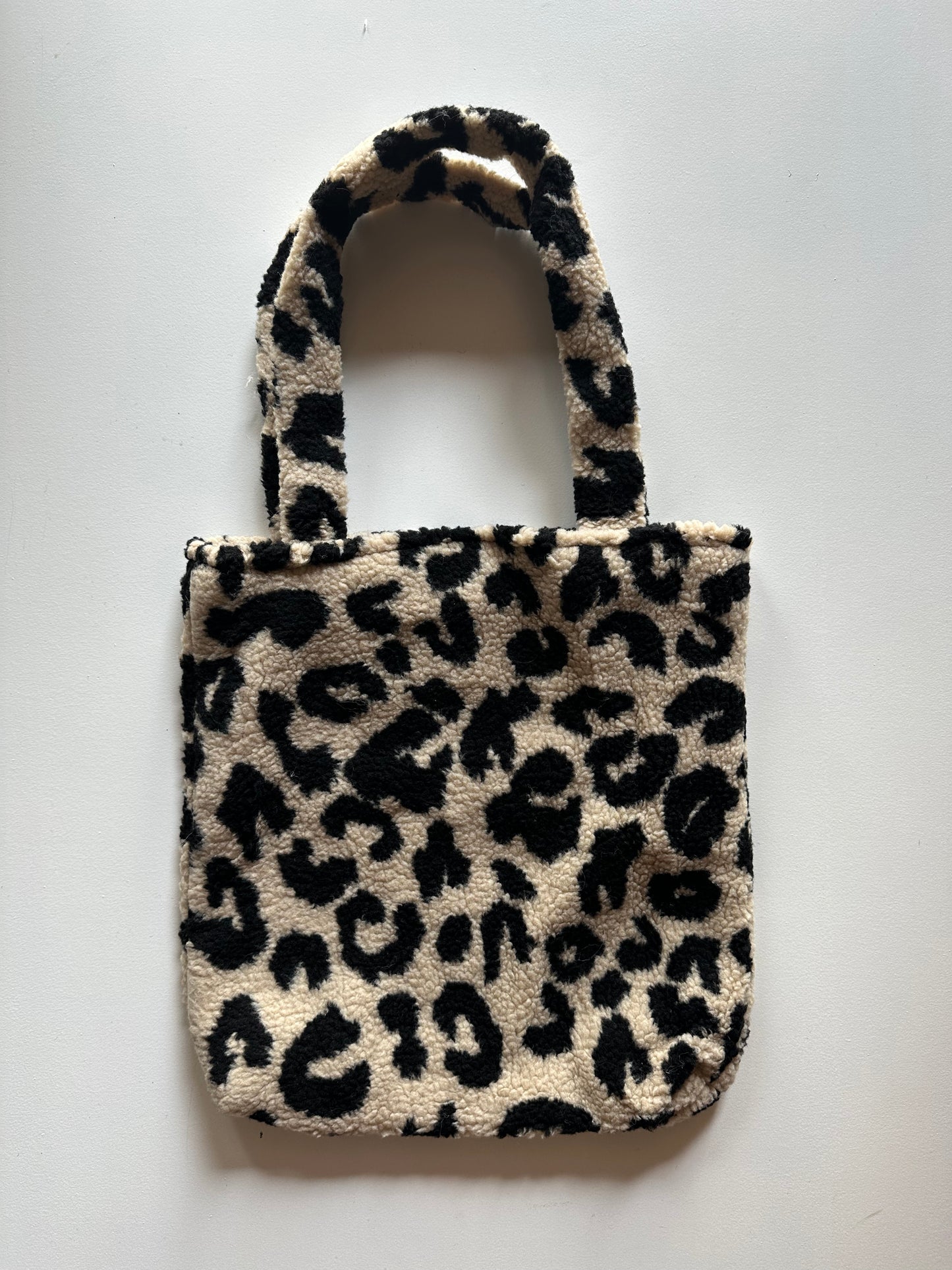 Leopard Shopper